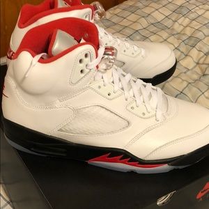 Jordan 5 retro fire red size 10
